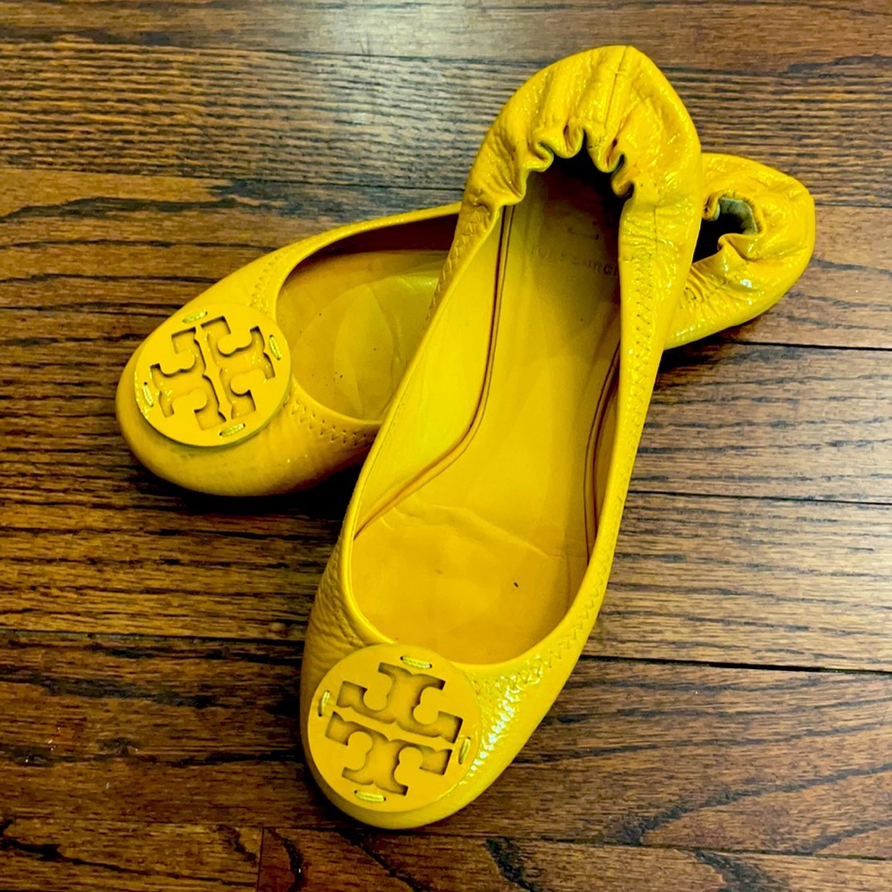 Tory Burch ballet flat size 6.5
